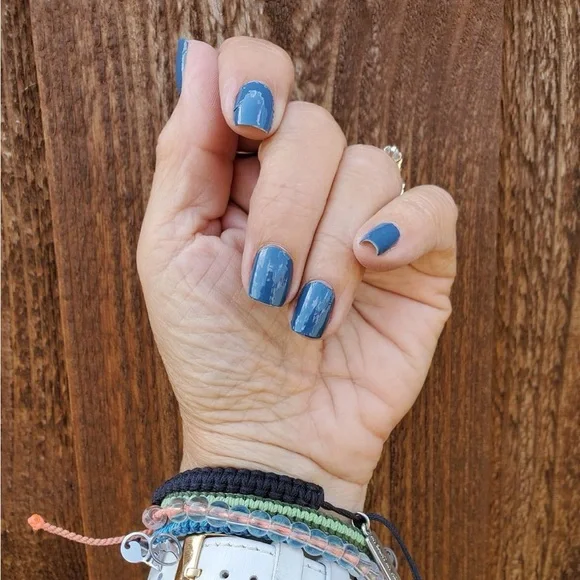 Color Street: Slate of Mind | Blue Gray Fall Winter Solid Crème Cool Muted - Picture 7 of 13